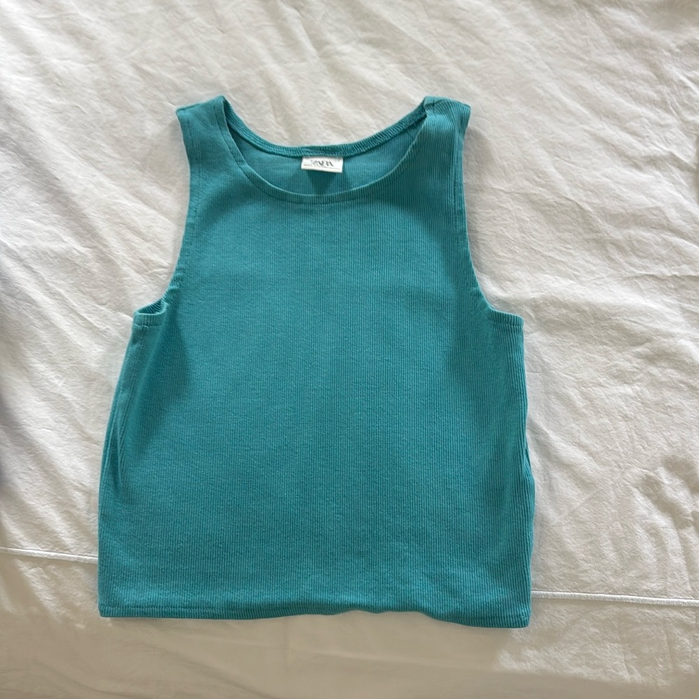 Girls Zara tank top size 11/12 lightly worn in great shape.